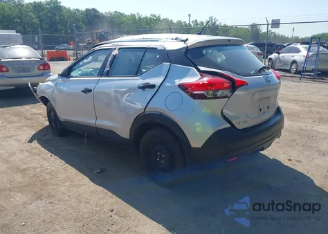 2019 Nissan Kicks S z USA, uszkodzony, nr VIN 3N1CP5CU1KL549154